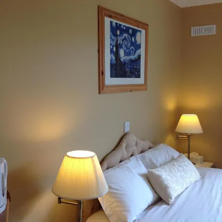 Chelmsford House Lakes Of Bed & Breakfast 4*