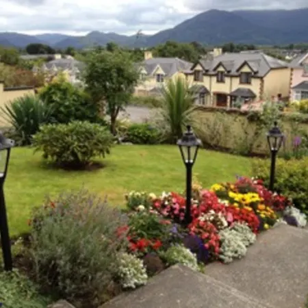 Chelmsford House Lakes Of Bed & Breakfast Killarney