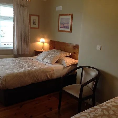 Chelmsford House Lakes Of Bed & Breakfast